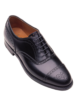 Medallion Tip Bal Oxford